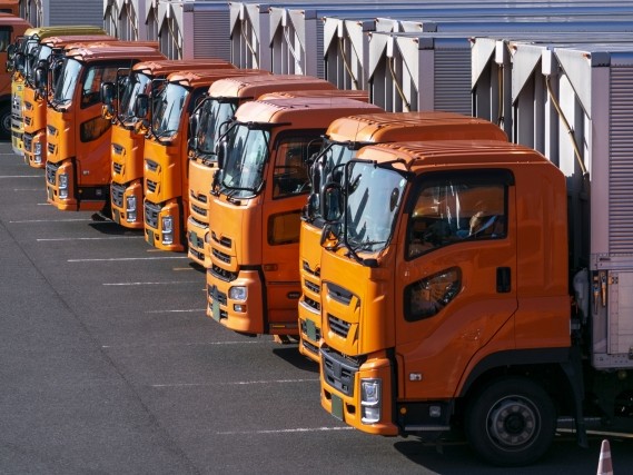 2024年問題が長距離トラックの走行距離に与える影響