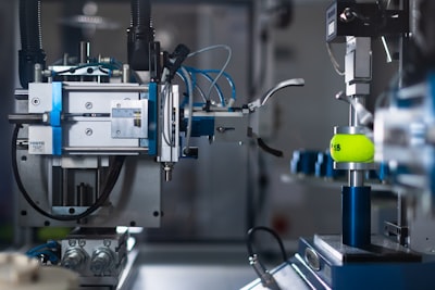 工作機械の輸送業者を選ぶチェックポイント